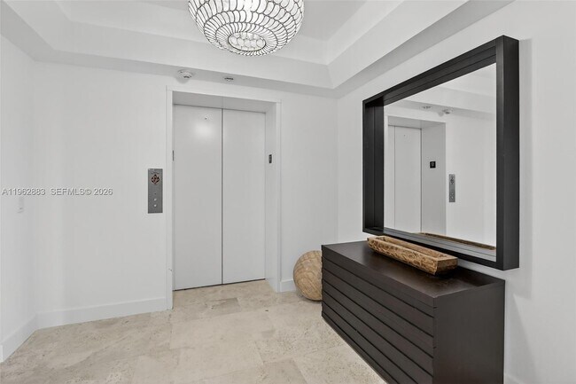 Building Photo - 6000 Island Blvd