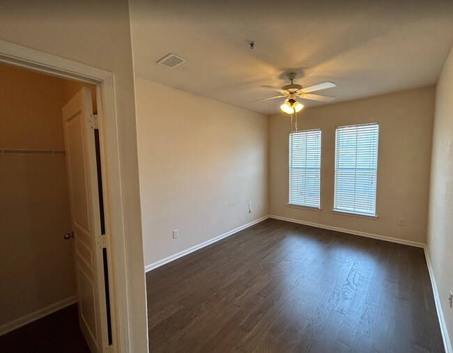 Building Photo - Gardens of Bridgehampton