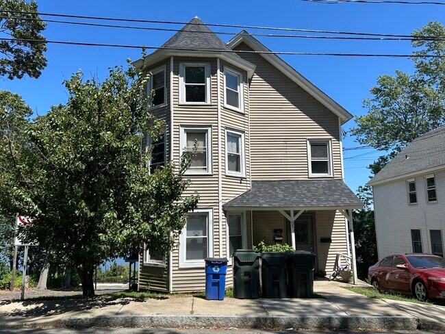 Primary Photo - 55 Eastern Ave