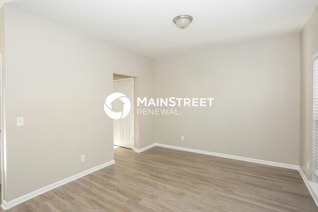 Building Photo - 3 Bedroom Pet-Friendly Home in Charlotte, ...