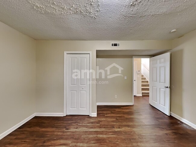 Building Photo - 3032 Crystal Gate Pl