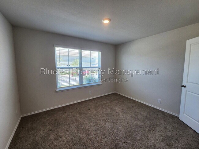 Building Photo - 14207 Red Rock Run