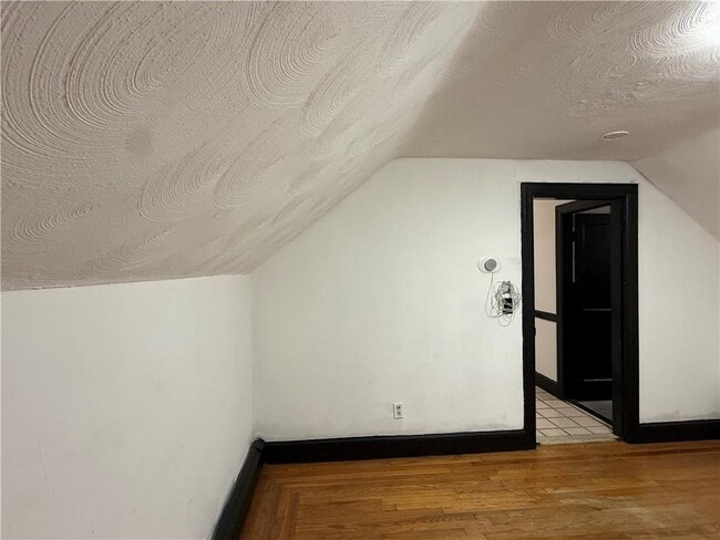 Building Photo - 121 Central Ave