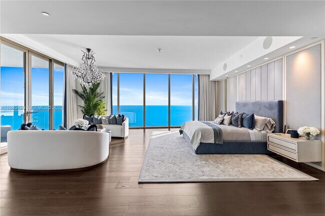 Building Photo - 17901 Collins Ave
