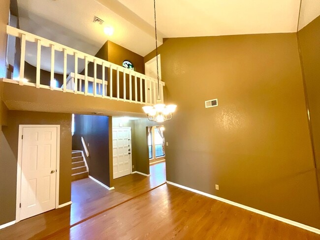 Building Photo - 7326 Putter Ln