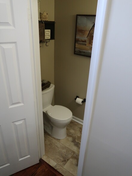 Building Photo - 504 Waters Cove Ct
