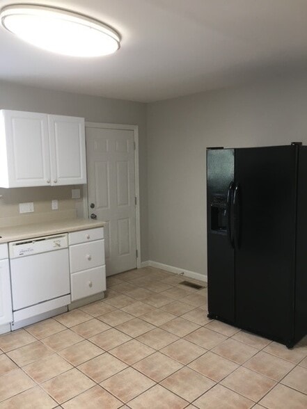 Kitchen - 2018 Lebanon Pike