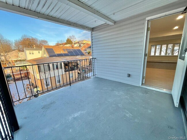 Building Photo - 103 Bennett Ave