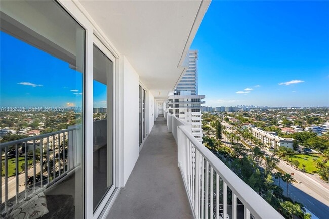 Building Photo - 4300 N Ocean Blvd