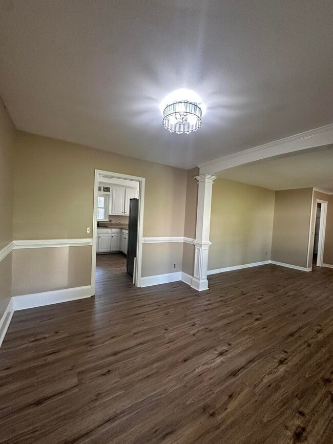 Building Photo - 1909 Pisgah Rd