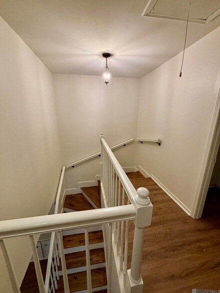 Building Photo - 5416 Heatherstone Dr