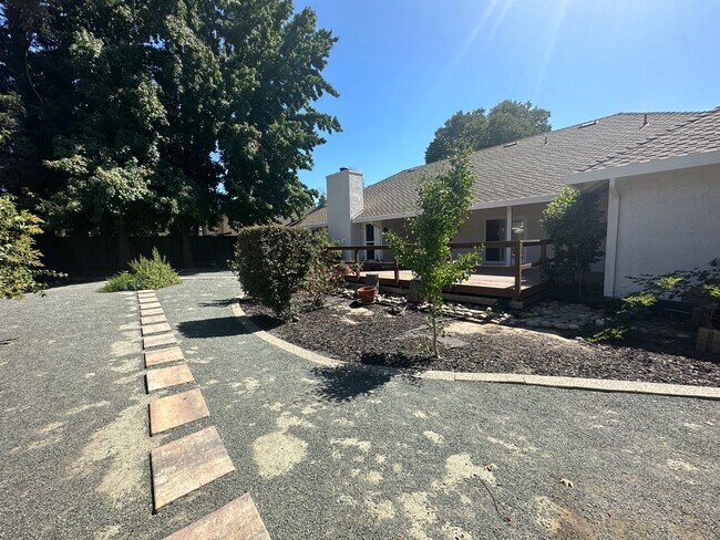 Building Photo - 2601 Bardolino Ln
