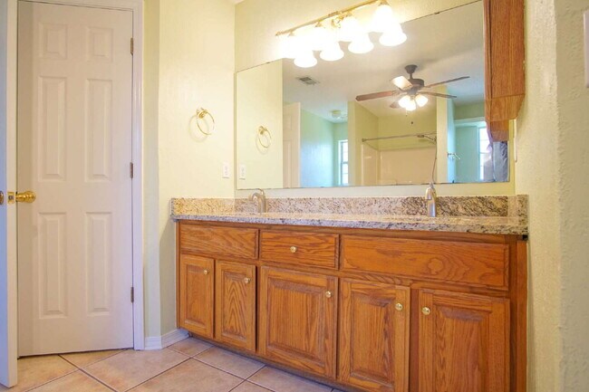 Building Photo - Spacious Oak Meadows Home in Milton with Multiple Living Areas, Fenced Yard & 1/2 Off First Month...