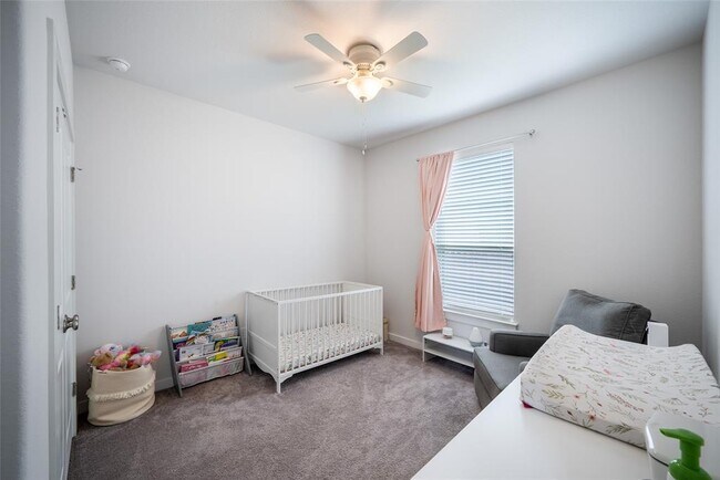 Building Photo - 7525 Desert Needle Dr