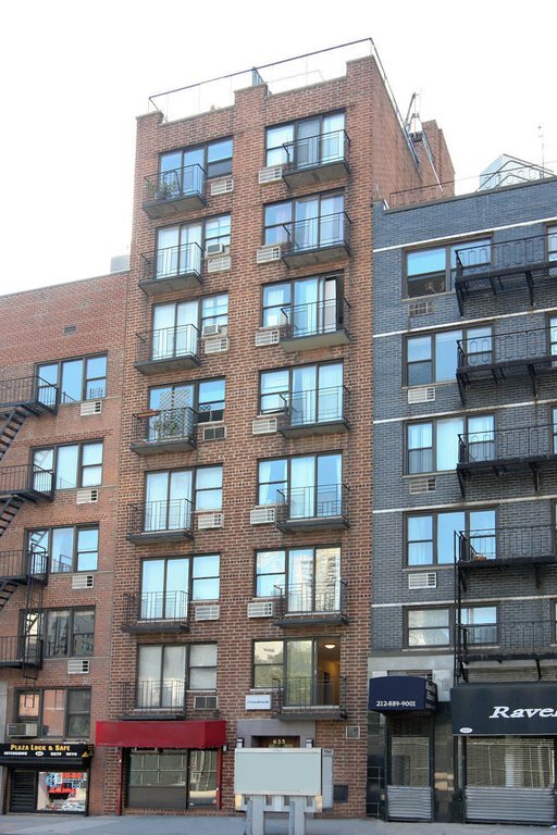 Building Photo - 655 Second Avenue