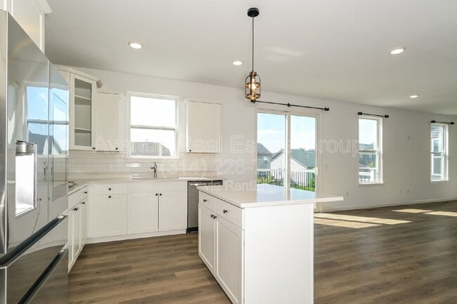 Building Photo - 608 Highland Pr Dr
