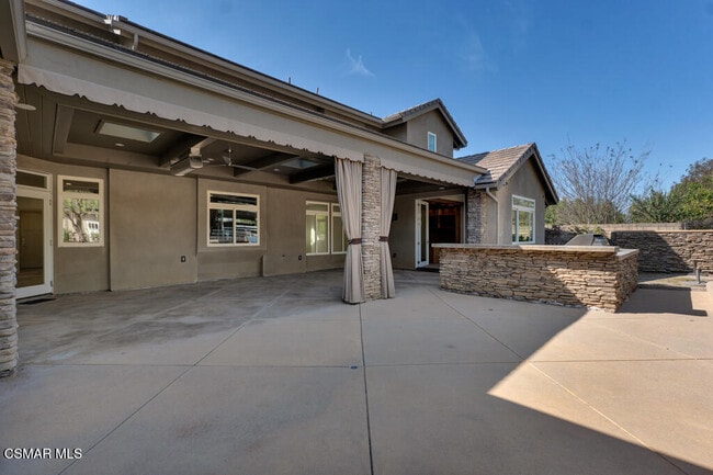 Building Photo - 525 Aqueduct Ct