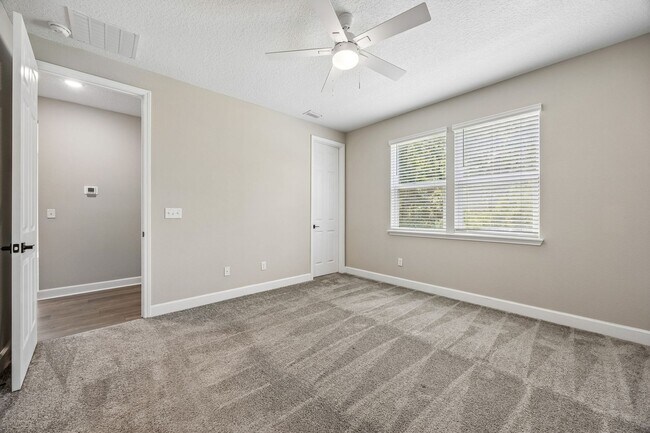 Building Photo - 75565 Blackbird Dr