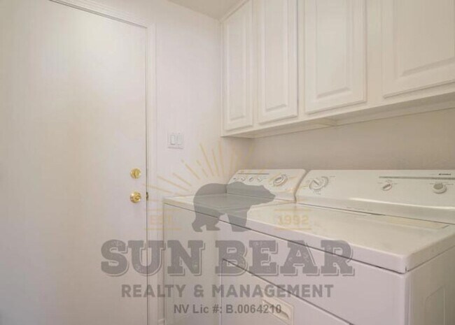 Building Photo - Beautiful Home in S. Reno!  (Rolling Hills) - Dog Friendly!!!