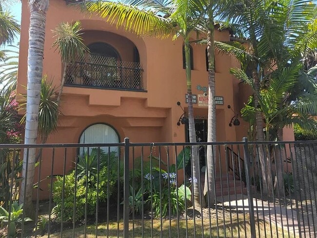 Building Photo - 1262 Browning Blvd