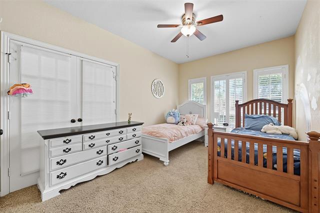 Building Photo - 2208 Cheshire Dr
