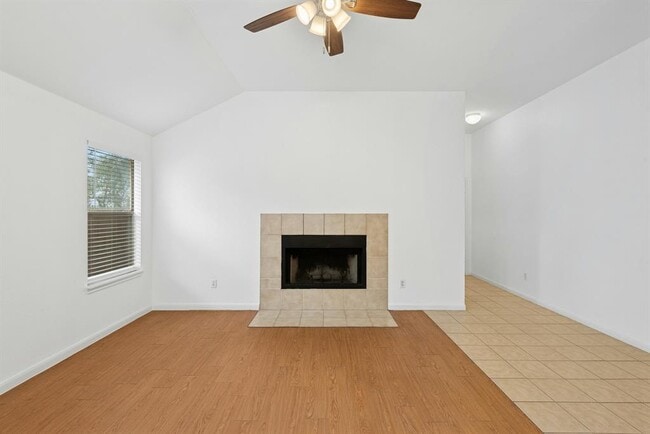 Building Photo - 7209 Oak Meadow Dr