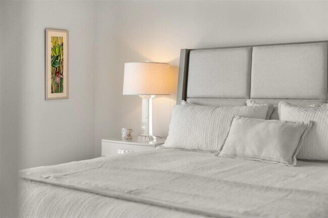 Building Photo - 111 Golden Gate Point