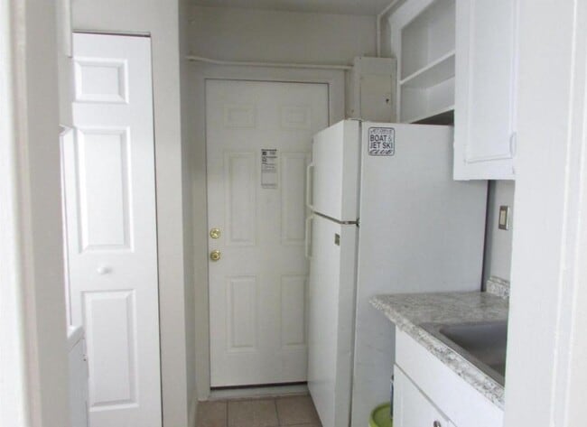 Building Photo - 1100 N Ohio Ave