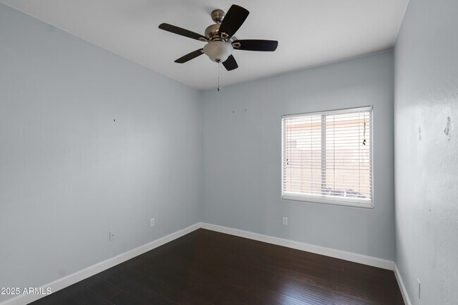 Building Photo - 2057 E Riviera Dr