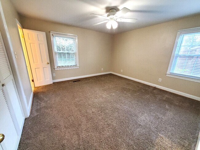 Building Photo - Lots of Space And Large Lot.