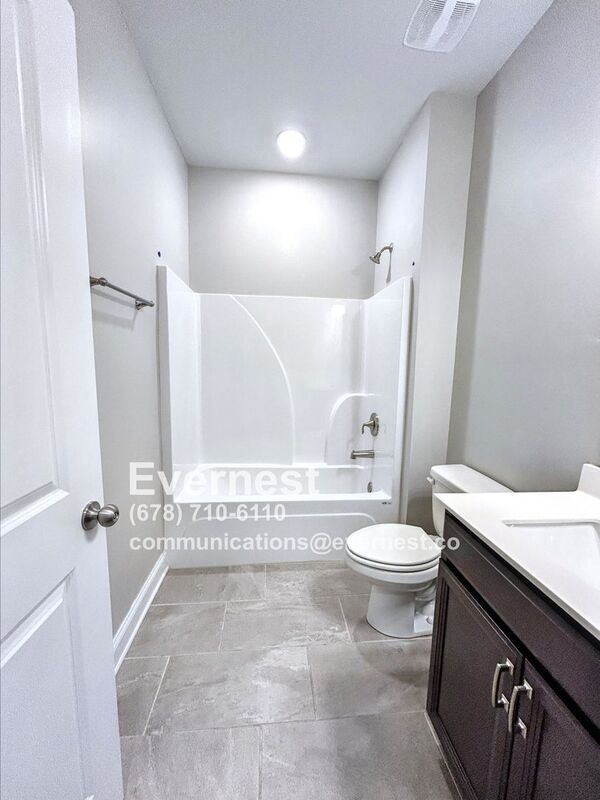 Building Photo - 355 Caledonia Ct