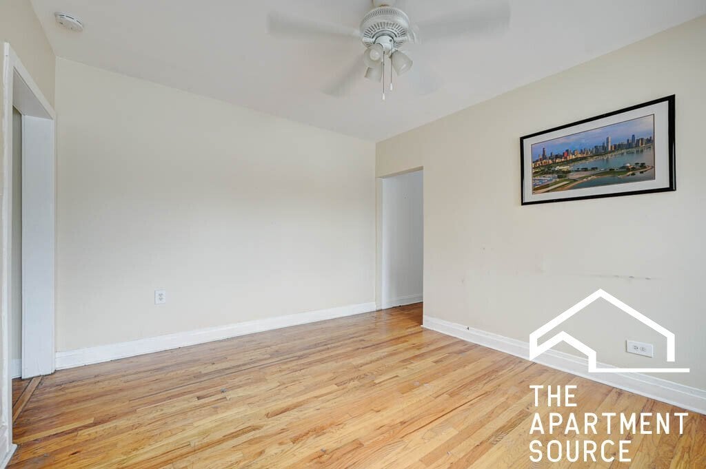 Building Photo - 4409 N Kenneth Ave