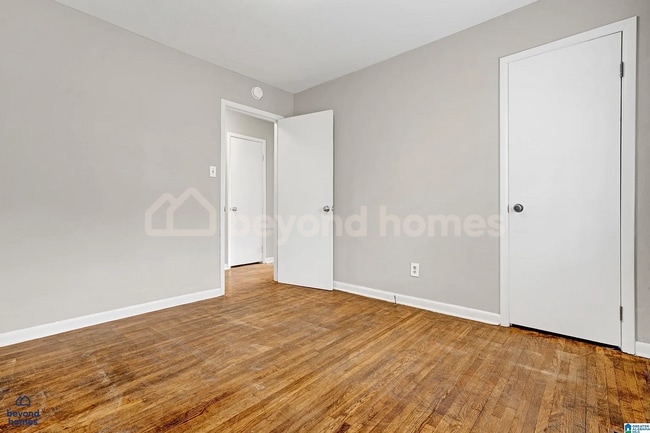 Building Photo - 4012 Hazelwood Rd