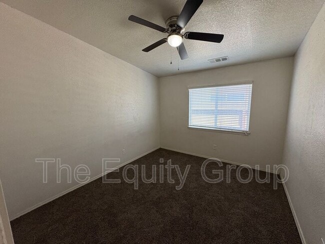 Building Photo - 1040 N Sumter Ct