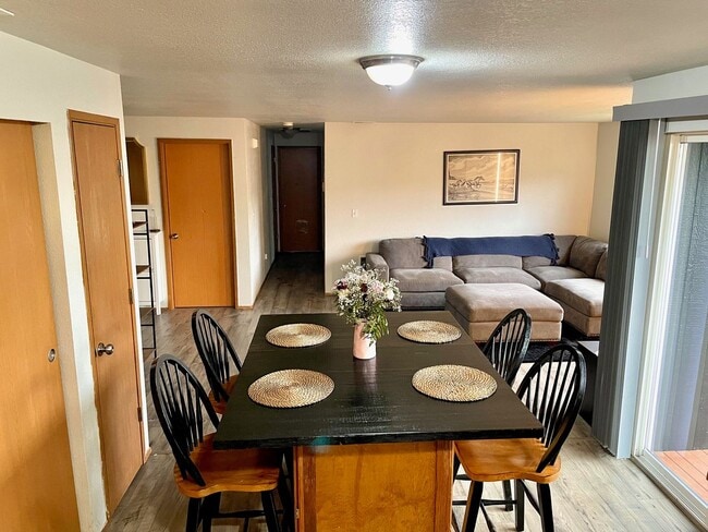 Building Photo - 3 Bedroom 2 Bath in Chehalis