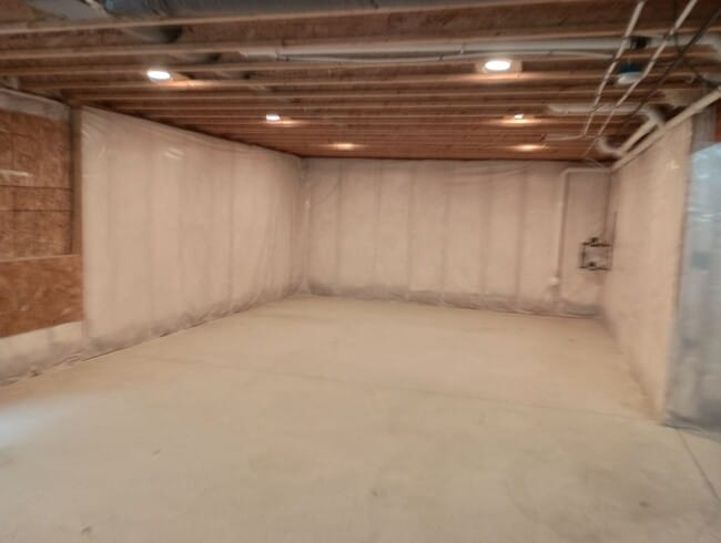 Building Photo - 2211 Colbert Dr