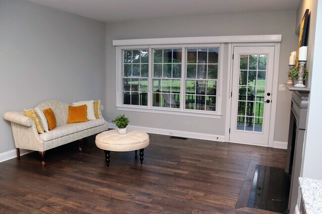 Building Photo - 16844 Panorama Dr