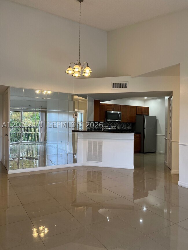 Building Photo - 8721 Wiles Rd