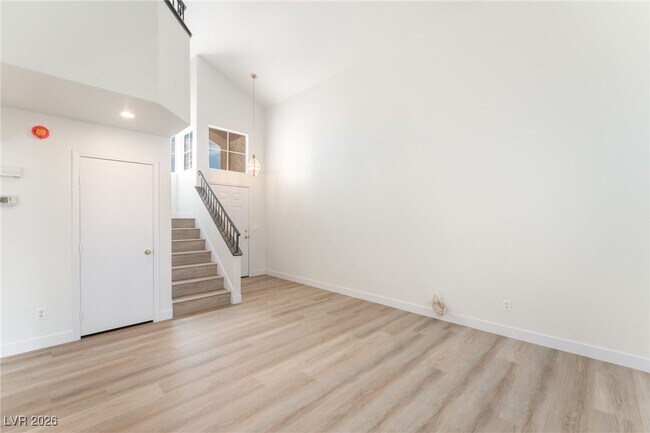 Building Photo - 1813 Navajo Lake Way