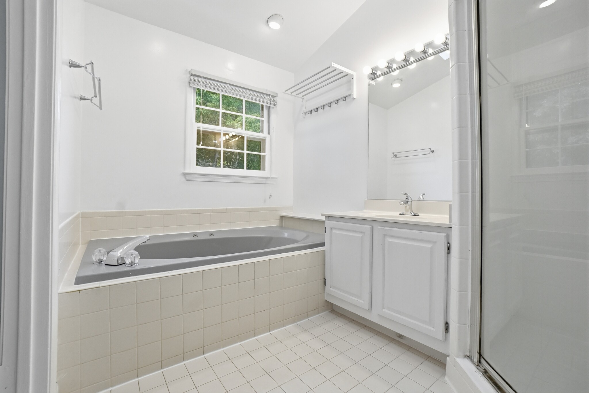 Building Photo - 12327 Sour Cherry Way