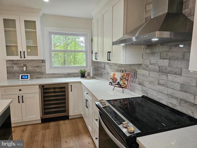 Building Photo - 133 Meadows Rd