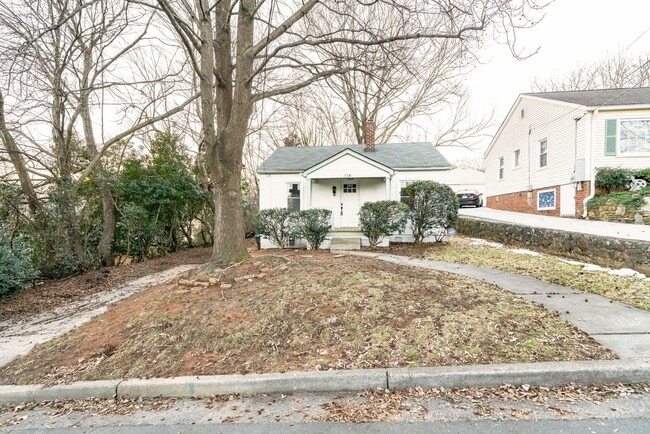 Building Photo - BRAND NEW RENOVATED HOME!