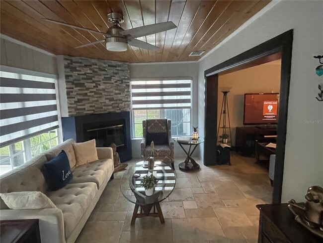 Building Photo - 5020 Brywill Cir