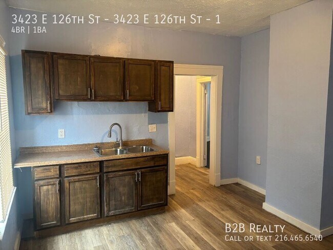 Building Photo - 3423 E 126th St