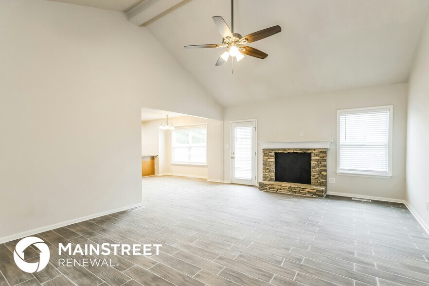 Building Photo - 5011 Cronin Dr