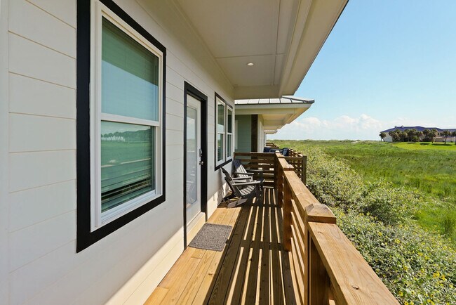 Building Photo - 5497 TX-361