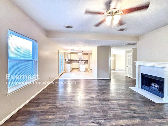 Building Photo - 8019 Carmel Cir