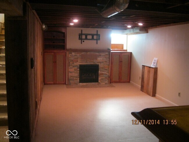 Building Photo - 5845 Brouse Ave
