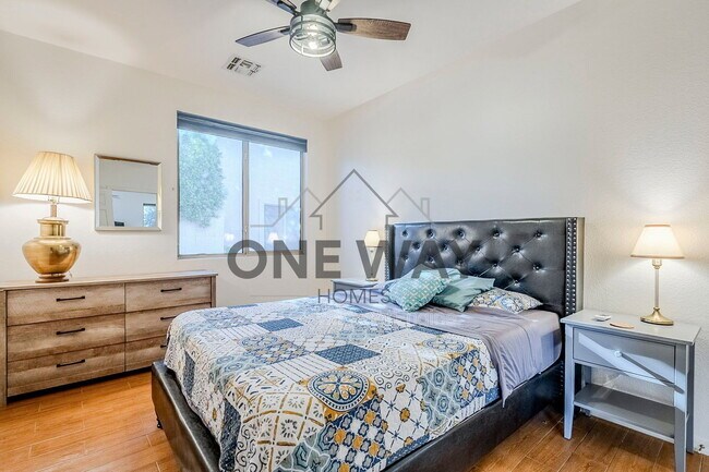 Building Photo - 4269 E Cassia Ln