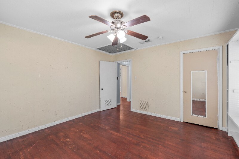 Building Photo - 1401 Springdale St